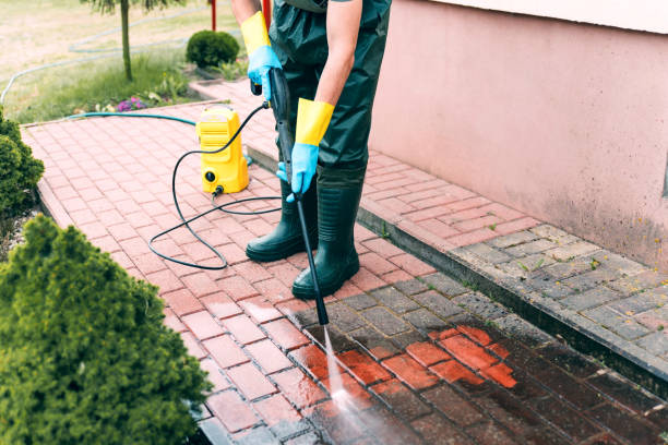 Playground Equipment Cleaning in Parkway, CA